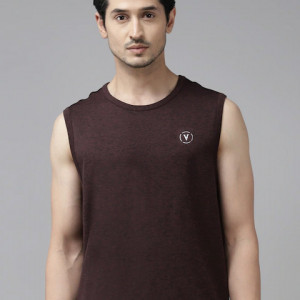 Men Maroon with Melange Effect Solid Active Fit T-shirt